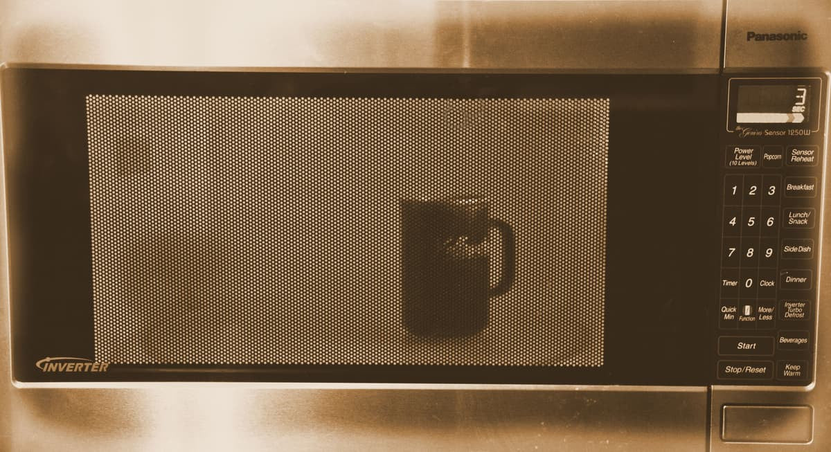 Why Microwaving Cold Coffee Makes Coffee-Lovers Scream
